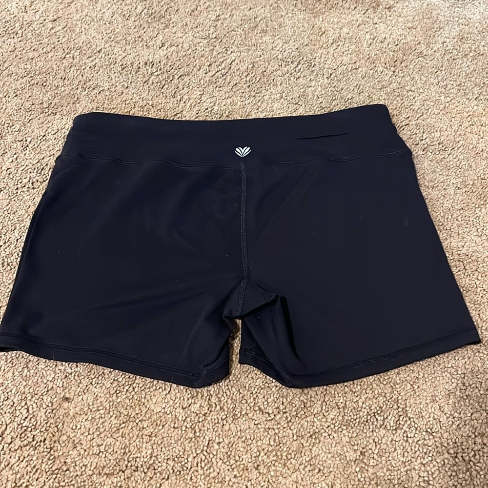 Forever 21 Women's Black Yoga Shorts